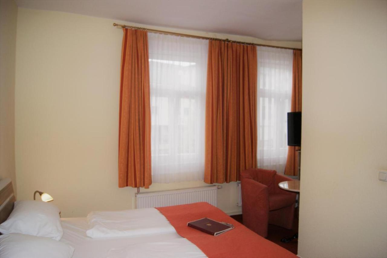 Hotelpension Am Dom Erfurt Zewnętrze zdjęcie
